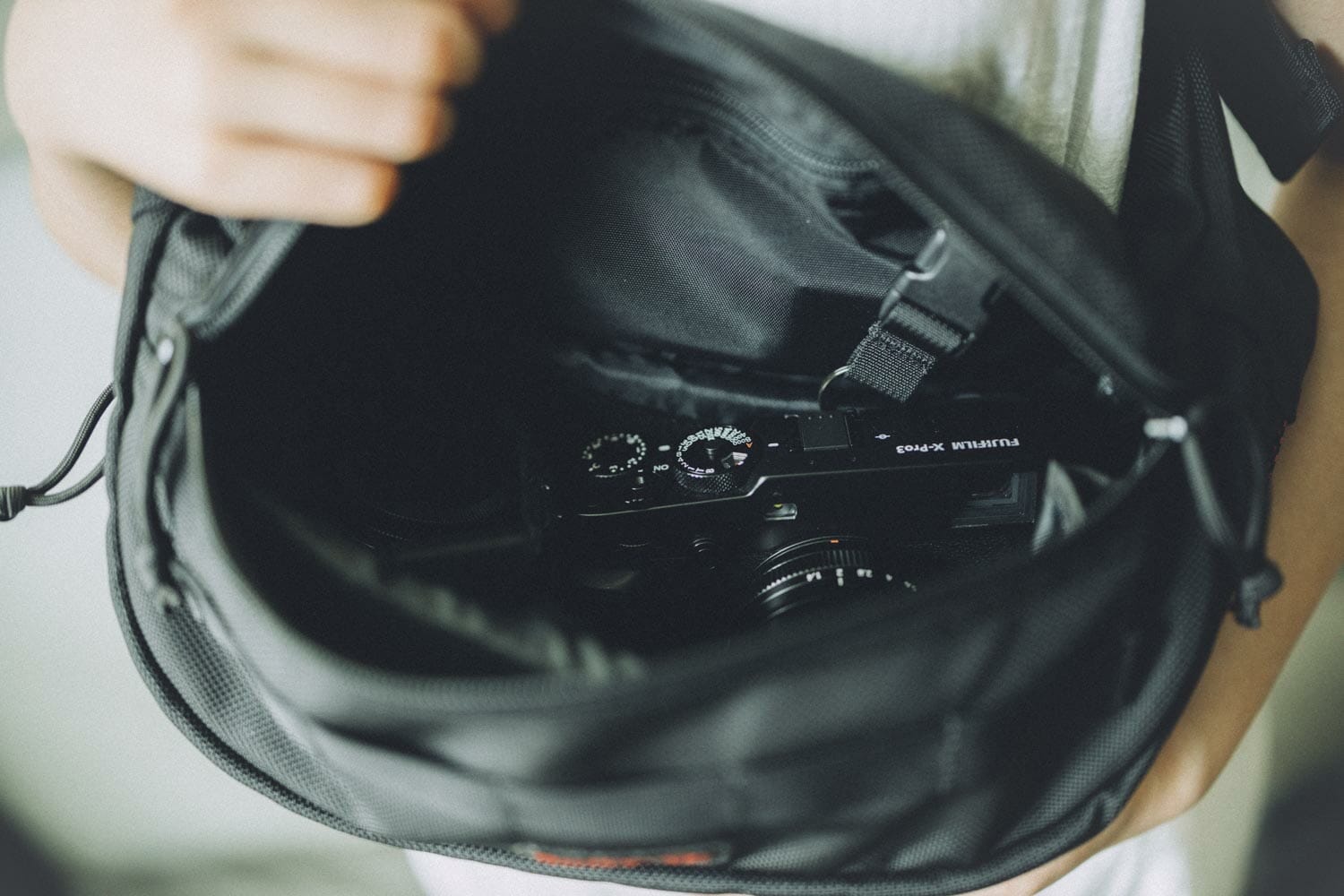 永遠のカメラバッグ BRIEFING MASTER POD FOTONE フォトン カメラ、レンズのレビューと写真 FOTONE