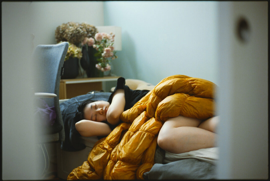 Nikon F3 Ai-s 50 f1.4S Portra 400 snap portrait sleeping girl フィルム film camera フィルム film camera
